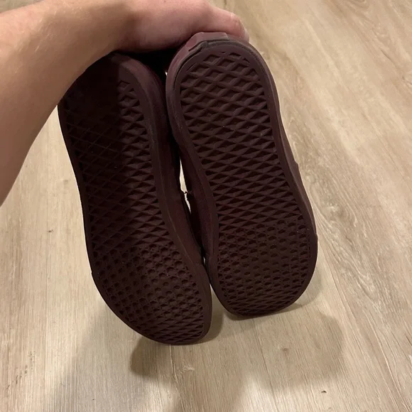 Vans Classics Men’s 11 Men's Burgundy Canvas Shoes - Picture 6 of 6